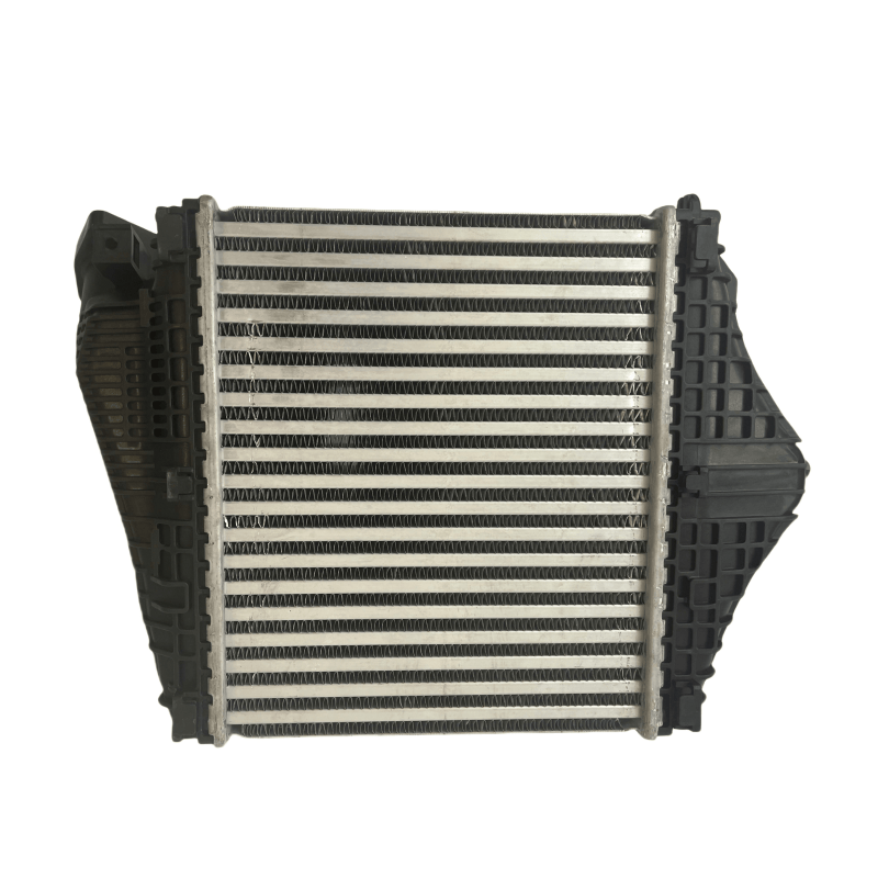 Wholesale High Efficiency OEM 4M0145804AK Intercooler Right Side for Lamborghini Urus Automotive Cooling System Upgrade
